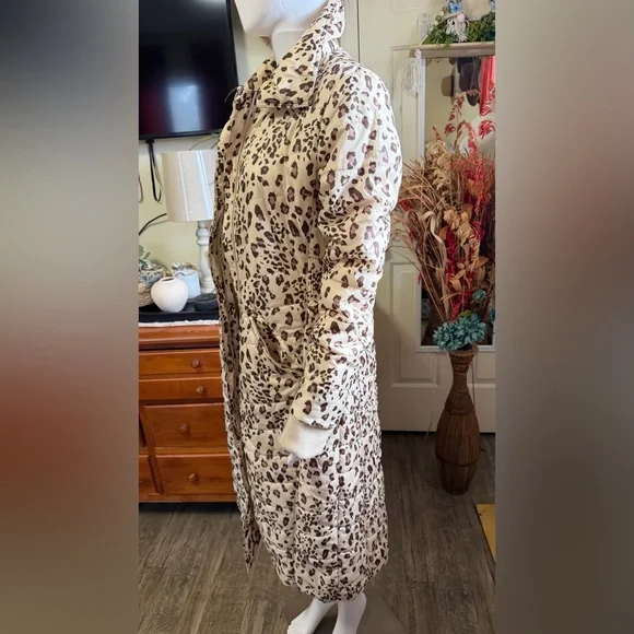 Sold - Picture 4 of 10